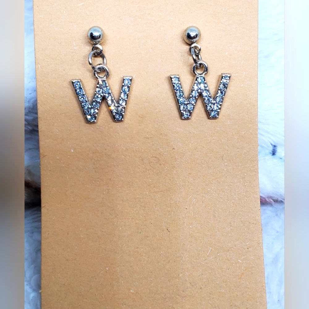 7/$10 W Initial Earrings, New